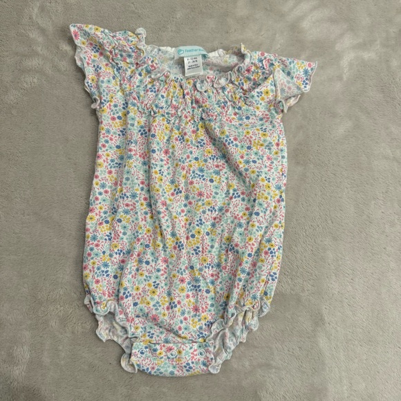 feather baby Other - Feather Baby Bubble Romper floral 9-12 months